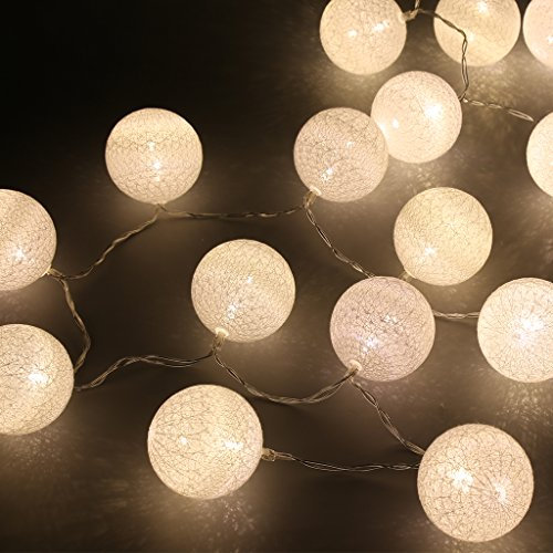 Guirlande lumineuse LED, DOTBUY Intérieur Pile Lumiere Décoration Chambre Enfant Boules Coton Batterie Chaîne Pour Maison Valentin Noël Fêtes Mariage (1.8m / 10 Boule lumière, White)