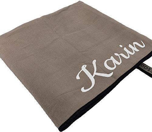 Sporthandtuch mit Name oder Wunschtext Bestickt, Mikrofaser Handtuch - ideal als Fitnesshandtuch, Badehandtuch, Reisehandtuch & Strandtuch, kompakt, leicht & schnelltrocknend, 70 x 140 cm Taupe