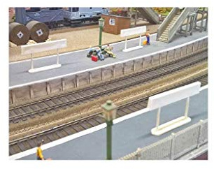 Model Scene OO Station Nameboards (3)