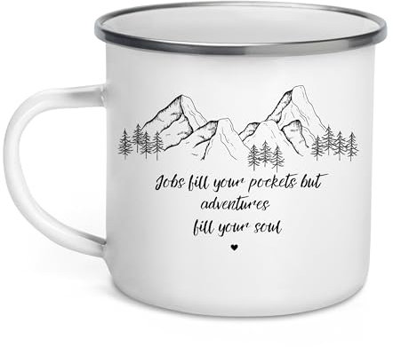 Little Mathilda Emaille Tasse personalisiert mit Zitat oder Spruch Emaillebecher Wohnwagen Geschenke für Camper Emaille Tasse Camping Blechtasse Wohnwagen Zubehör Deko Berge (Jobs fill..)