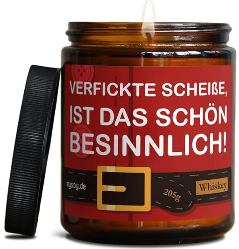 Originelle Weihnachts Duftkerze mit Spruch zu Weihnachten | Handgemacht in Berlin | In Geschenkbox | Witzige & Freche Weihnachts Geschenk Kerze Familie Lehrer Idee Tischdeko |Whiskey