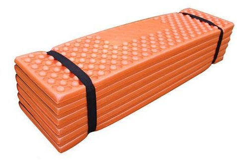 Picknickmatte Strandmatte Faltbare Isomatte Outdoor Ultraleicht Schaumstoff feuchtigkeitsfest Campingmatte für Wandern/Camping/Park/Festivals 57x190cm