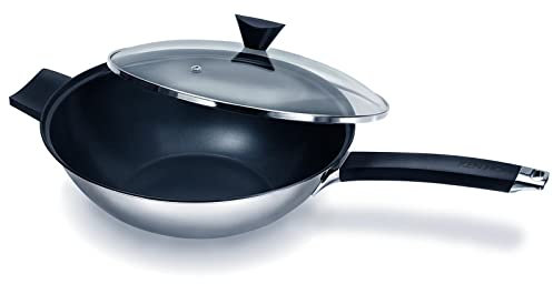 Ken Hom Wok Set 32 cm aus Edelstahl mit Antihaftbeschichtung, flachem Boden und Deckel - Wokpfanne mit Phenolgriff, Gegengriff und Aufhängeöse - für Induktion, Gas, Elektro und Glaskeramik geeignet