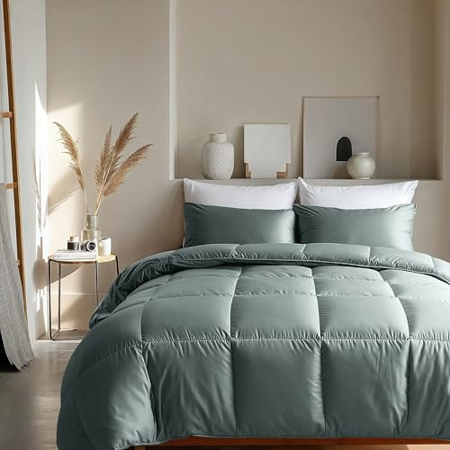 Zelesta Satinbed Bettdecke - Waschbare Bettdecke ohne Bezug - Satin-Stoff Bettwäsche - 4 Jahreszeiten - Steppdecke (Grateful Green, 200x200 cm)