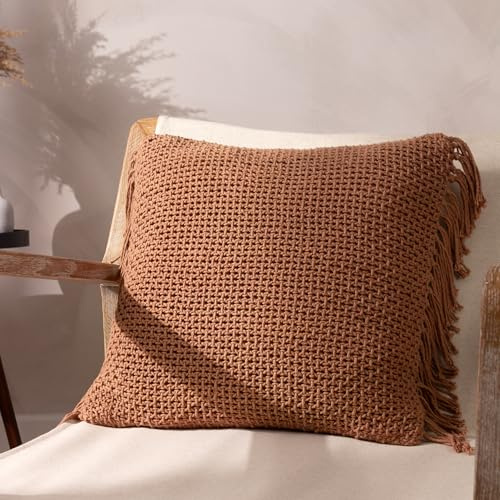 Yard Flinkes, gestricktes Kissen, Baumwolle, Quasten, federreich, gefüllt