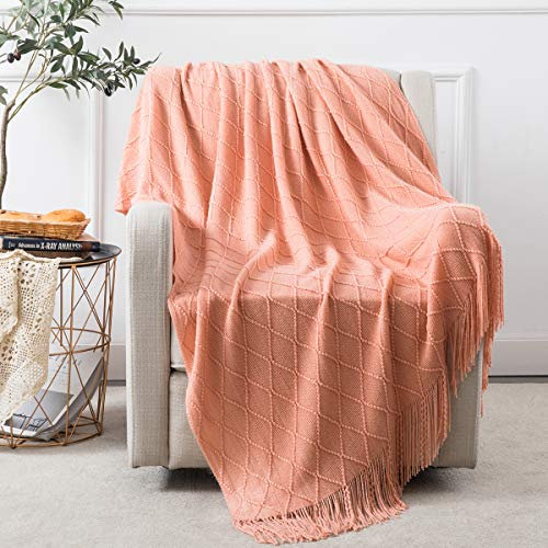 Homiest Dekorative gestrickte Überwurfdecke mit Fransen, weiche und gemütliche Quasten-Decke für Couch, Sofa, Bett (127 x 152,4 cm, Koralle)