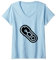 Damen Sicherheitsnadel. T-Shirt mit V-Ausschnitt
