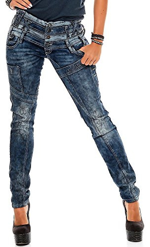 Cipo & Baxx Damen Jeanshose – Damenjeans mit Used Look & Destroyed Style, Modische Hose mit Patches, Nieten & Zierdetails