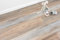 Designboden Vinyl mit Click System Rigid SCP Vinylboden mit Trittschalldämmung in Pinienoptik für Schlafzimmer und Büro