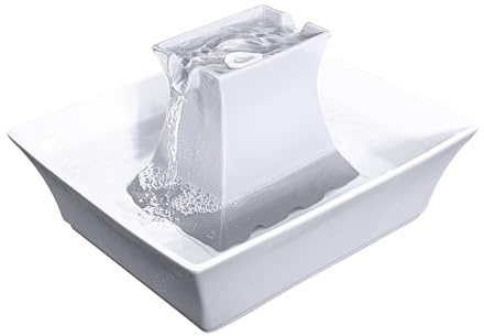 Petsafe Drinkwell Pagoda Fontaine Automatique pour Animaux domestiques – Distributeur d'eau en céramique pour Chiens et Chats – Filtres Inclus – Blanc – 2 litres