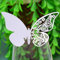 50 Stück Schimmer Weiß Laser Cut Schmetterling ans Glas Platzkarten Hochzeit Geburtstage Taufe Party Tischkarten Namenskarten Glasanhänger für Weinglas Cup Deko Hochzeitsfeier Champagnerglas Deko Gastgeschenk Tischdeko (50)