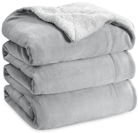 Bedsure Sherpa Fleece Throw Blanket - Thick, Light Grey, King, 230x270cm | Sherpa Blanket, Fluffy, Super Soft, Cosy, Fleece Sofa Throw, Thick and Warm, Family and Pets, Home Decor