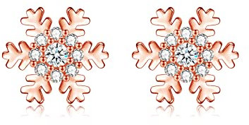 wynn's Silver Christmas Stud Earrings for Women, 925 Sterling Silver Rose Gold Xmas Snowflake Stud Earrings, 10mm Small Sleeper Studs with AAAAA White Cubic Zirconia, Gift for Christmas
