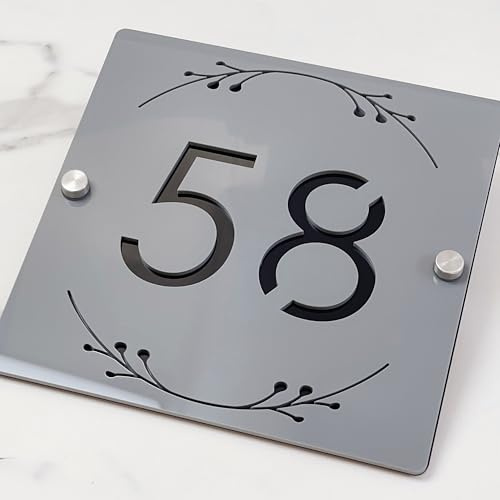 Plaque de Numéro de Maison en Acrylique Creux 3D avec Design Floral Ornemental – Plaque d'Adresse Personnalisée Gravée au Laser pour Mur, Finition Mate, Plaque de Numéro de Porte Flottante (Gris Noir)