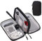Organizador de Cables para Viaje con Doble Capa - Bolsa Técnica Impermeable para Cargadores, Teléfonos, Auriculares, Tarjetas | Travel Essentials para Viajes Accesorios, M, Negro