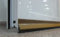 Burletes Puerta Ajustable, Tira de burlete PVC bajo Puerta Autoadhesivo 93,5 cm. (Sapeli)