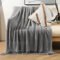 LumiSyne Gestrickte Decke Mit Quaste Einfarbig Blasenmuster Kuscheldecke Strickdecke Tagesdecke Überwurf Couchdecke Dekorative Decke Für Sofa Bett 230x130cm