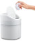 MAJOYLIFE Mini Poubelle avec Couvercle,2 Litres,Petite Poubelle pour Bureau,Coiffeuse,Table de Chevet,Etc Polypropylène(Blanc,13x13x16cm)