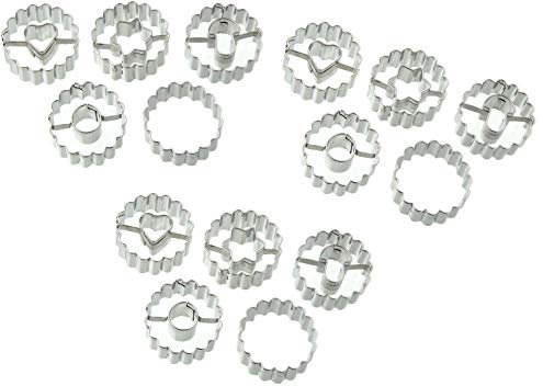 Dr. Oetker 15er Mini-Linzer Ausstecher-Set, Ausstechformen für Weihnachten, hochwertige Ausstecher für Plätzchen, Kekse und Fondant, vielfältige Motive (Farbe: Silber), Menge: 1 x 15er Set