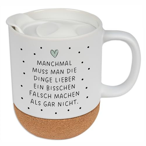 KÜSTENGLÜCK Tasse Leg los mit Coffee-to-go Deckel, Korktasse mit Spruch, Keramiktasse mit Kork, 330 ml, spülmaschinenfest, Besonderes Geschenk für Freundin, Kollegin, Bürotasse