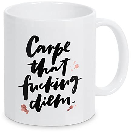 artboxONE Tasse Carpe That Fucking Diem von Planeta444 - Kaffeetasse Typografie