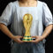 SUSANMAISON Réplique de trophée de la Coupe du monde de football de 4 tailles différentes avec porte-clés pour les fans de sport, décoration de la maison (27 cm)