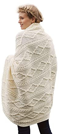 Carraig Donn, irische Aran-Decke/Überwurf aus 100 % Wolle, cremefarben