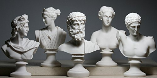 Set mit Büsten antiker Gottheiten, Zeus, Artemis, Aphrodite, Hermes, Apollo, Statuen im griechisch/römischen Stil, 5 Stück