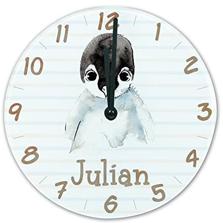 timalo® Wanduhr Tiere Kinderzimmer personalisiert mit Namen | Geschenk Uhr für Kinder mit süßen Tiermotiven | Pinguin glasuhr-t-19