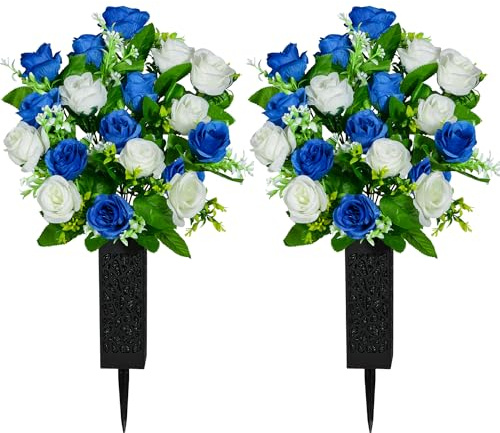 Kukooka Künstliche Friedhofsblumen, 2 Stück Grabschmuck Gedenkblumen mit Vase, Künstlicher Rosenstrauß für Friedhof Grabsteine Grabstätten Dekoration (Dunkelblau & Weiß)