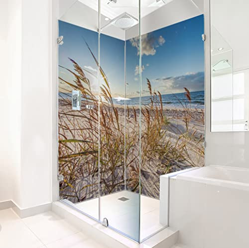 ORIGINAL PlateART Eck-Duschrückwand, 2 Platten à 90x200 cm, Wandverkleidung, Wandbild, Rückwand Alu-Dibond OHNE FUGEN, Fliesenersatz, Strand Ostsee Gras Sonne - Made in Germany