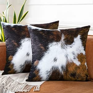 JOTOM 2er Set Kissenbezüge Sofakissen Dekorative Plüsch Dekokissen Kuschelkissen Plüschkissen Couchkissen Weich Flauschig Kissenbezug für Sofa Schlafzimmer (50 x 50 cm, Kuh Muster A)