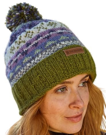 Pachamama Damen-Wollmütze, Bommelmütze, Fleecefutter, Rollback, handgestrickt, traditionelles Fairisle, mehrfarbig, Einheitsgröße, handgefertigt, extra warm, Fair Trade, olivgrün, Einheitsgröße