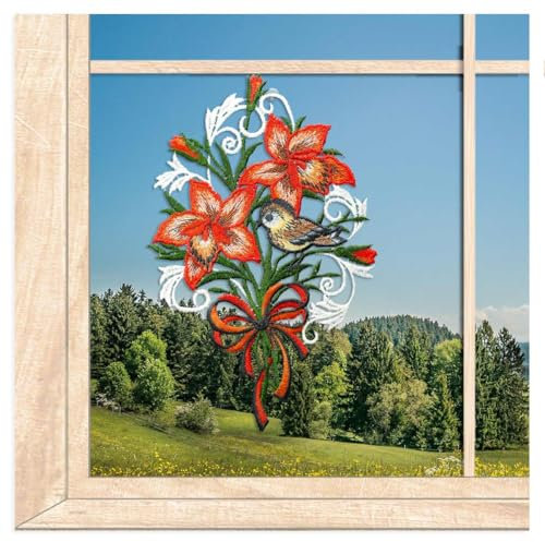 Kleines Luftspitze Fensterbild Lilienstrauß mit Vögelchen aus Vögtländischer Spitze | Fensterschmuck und Dekoration in orange-rot | BxH 15 x 24 cm