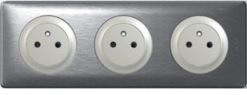 Legrand NC4761 | Triple Prise 2 P+T Céliane Aluminium, SurfaceTriple Prise 2 P+T Céliane Aluminium, Surface