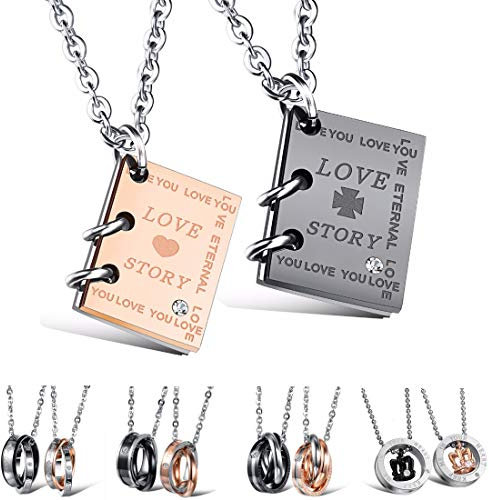 Kim Johanson Edelstahl Pärchen Halsketten *Verschiedene Motive & Farben* in Roségold, Gold & Silber Freundschaftskette, Geschenk, Glücksbringer, Schmuck, Kette inkl. Schmuckbeutel (Love Story)