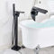 Huin Robinets de baignoire autoportants cascade Mitigeur de salle de bain noir Robinet de baignoire avec pommeau de douche à main Robinet en laiton au sol