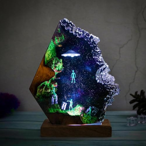 Drawelry 3D Harz Nachtlicht Weltraum Astronaut Ornamente mit Holz Sockel LED Nacht Lampe Dekoration Raumschiff UFO Aliens Rakete Epoxidlampe Tischlampe Heim Büro Deko Xmas Geburtstag Geschenke (C11)