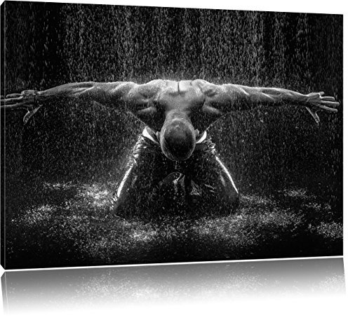 Pixxprint Bodybuilder im Regen, Größe: 100x70cm, Leinwandbild, fertig gespannt, Wandbild, Dekoration, Kunstdruck, kein Poster