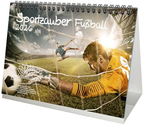 Sportzauber Fussball DIN A5 Tischkalender für 2026 Freizeit Sport - Geschenkset Inhalt: 1x Kalender 1x Weihnachtsanhänger 1x Grußanhänger (gesamt 3 Teile)