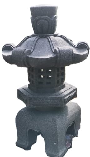 IDYL Stein-Laterne - Yukimi aus Lavastein, Höhe 50 cm | Frostfest, Massives Naturprodukt, Dekorativ für Wohnraum, Teelicht geeignet