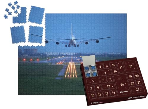 puzzleYOU: Puzzle-Adventskalender | „Passagierflugzeug im Landeanflug am Reiseziel“ – aus der Puzzle-Kollektion Flughafen, Flugzeuge