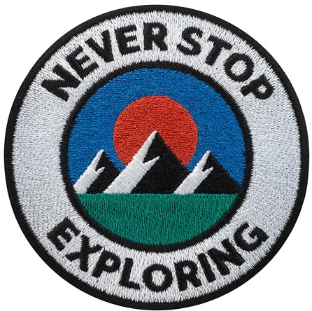 Urbanski Patch Outdoor Berge Abzeichen Adventure & Explorer Badge zum Aufbügeln | Aufnäher Applikation Bügelbild (Never Stop Exploring)
