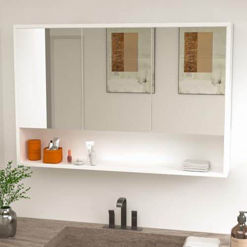 Msutree 3 Door Bathroom Mirror Cabinet, Wall Mounted Bathroom Storage Cupboard Large Mirror, Durable MDF Medicine Cabinet, Space Saver for Bathroom Shower Room 900 * 600mm