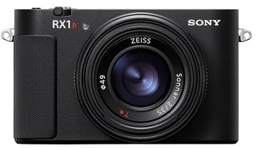 Sony RX1R III Full-Frame Premium Compact Camera Optimized with 61 MP CMOS Sensor, ZEISS® Sonnar T* 35mm F2 Lens, BIONZ XR™ Processor and AI-Based Subject Recognition