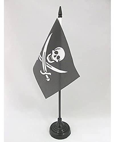 AZ FLAG Tischflagge Pirat Jack Rackham 15x10 cm Kunststoffsockel | Für innen Piraten Totenkopf Tischflagge genähte Ausführung mit verstärkten Kanten mit Kunststoffstab 100D Polyester