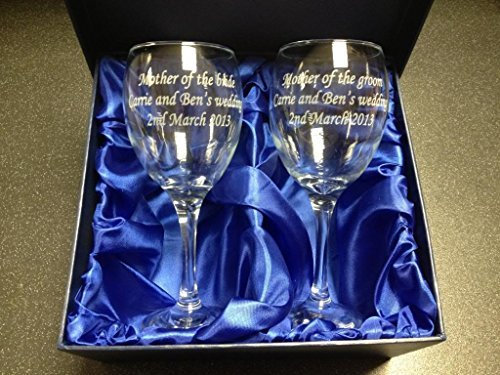Personalised Engraved Pair of Wine Glasses in Satin Lined Box (2)