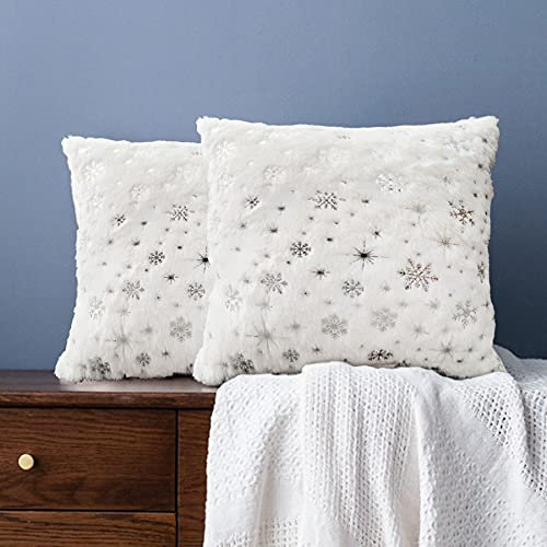 LIGICKY 2er Set Dekorativ Kissenbezug Silberne Schneeflocke Kissenbezüge Weich Kissenhülle Plüsch Kunstpelz Funkelnd Deko Kissen Sofakissen für Wohnzimmer Couch Schlafzimmer Büro, 45 x 45 cm Weiß
