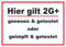 Hier Gilt 2G Plus Hinweis Schild mit Text waagerecht A3 Rückseite selbstklebend