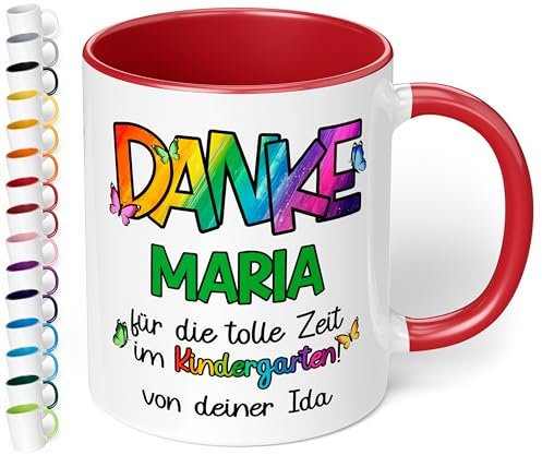 True Statements Dankeschön Kita Abschiedsgeschenk für Erzieherin: Keramik-Tasse personalisiert „Danke WUNSCHNAME – für die tolle Zeit im Kindergarten!“ - 330ml (Rot)